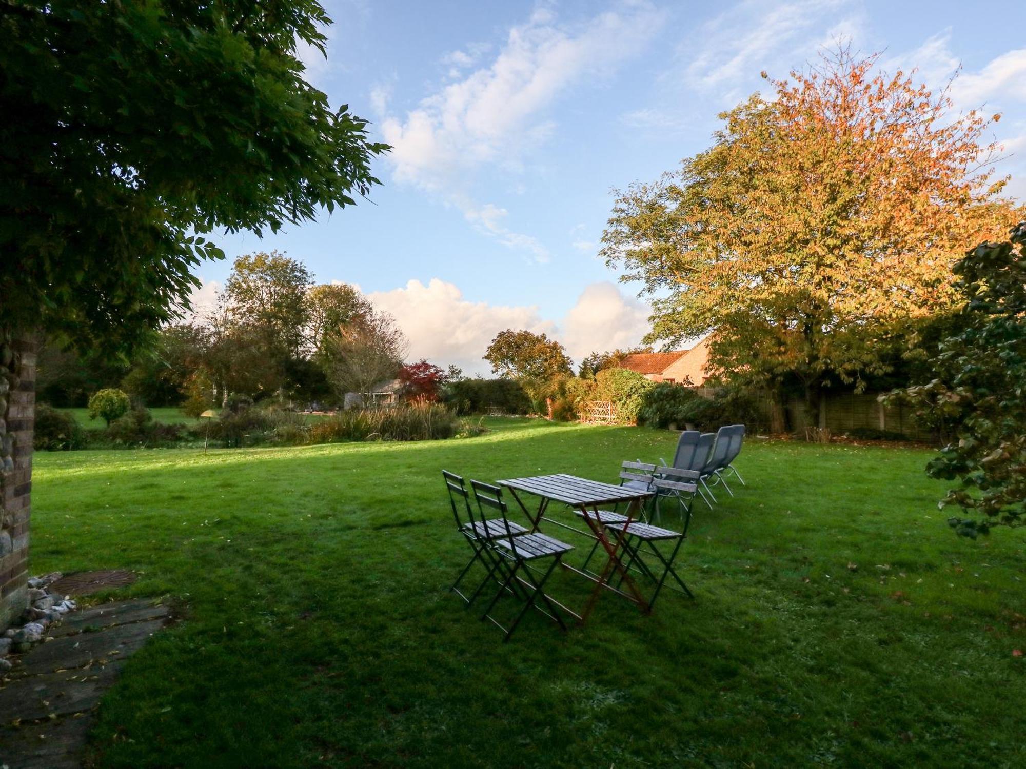 Wisteria Cottage Gayton  Extérieur photo